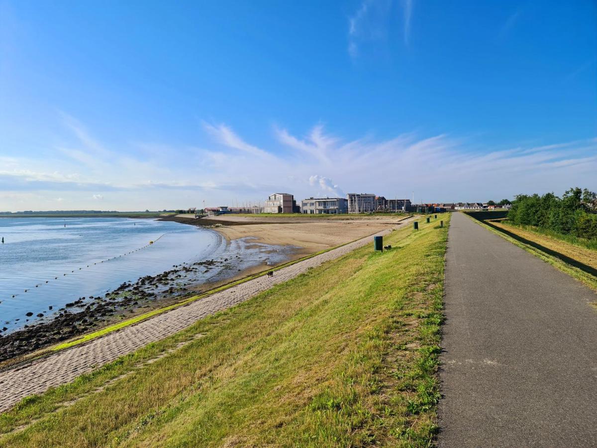 De Corner Van Zeeland Met Jacuzzi Sint Annaland Exterior photo